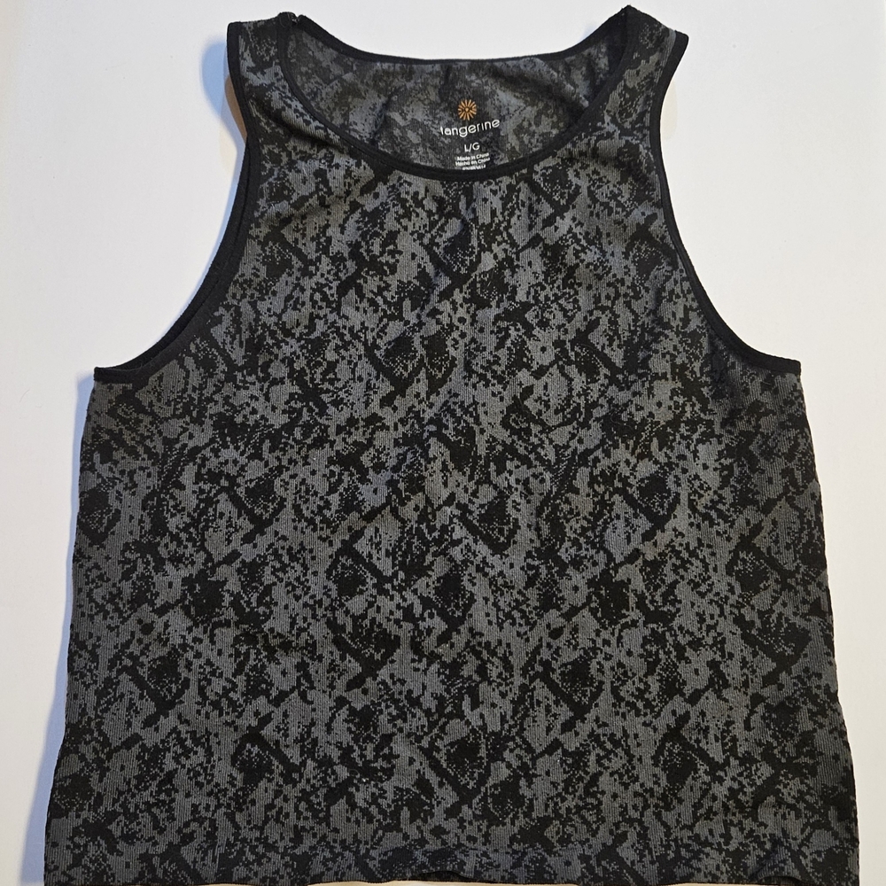 Tangerine Women's Black and Gray Patterned Tank Top